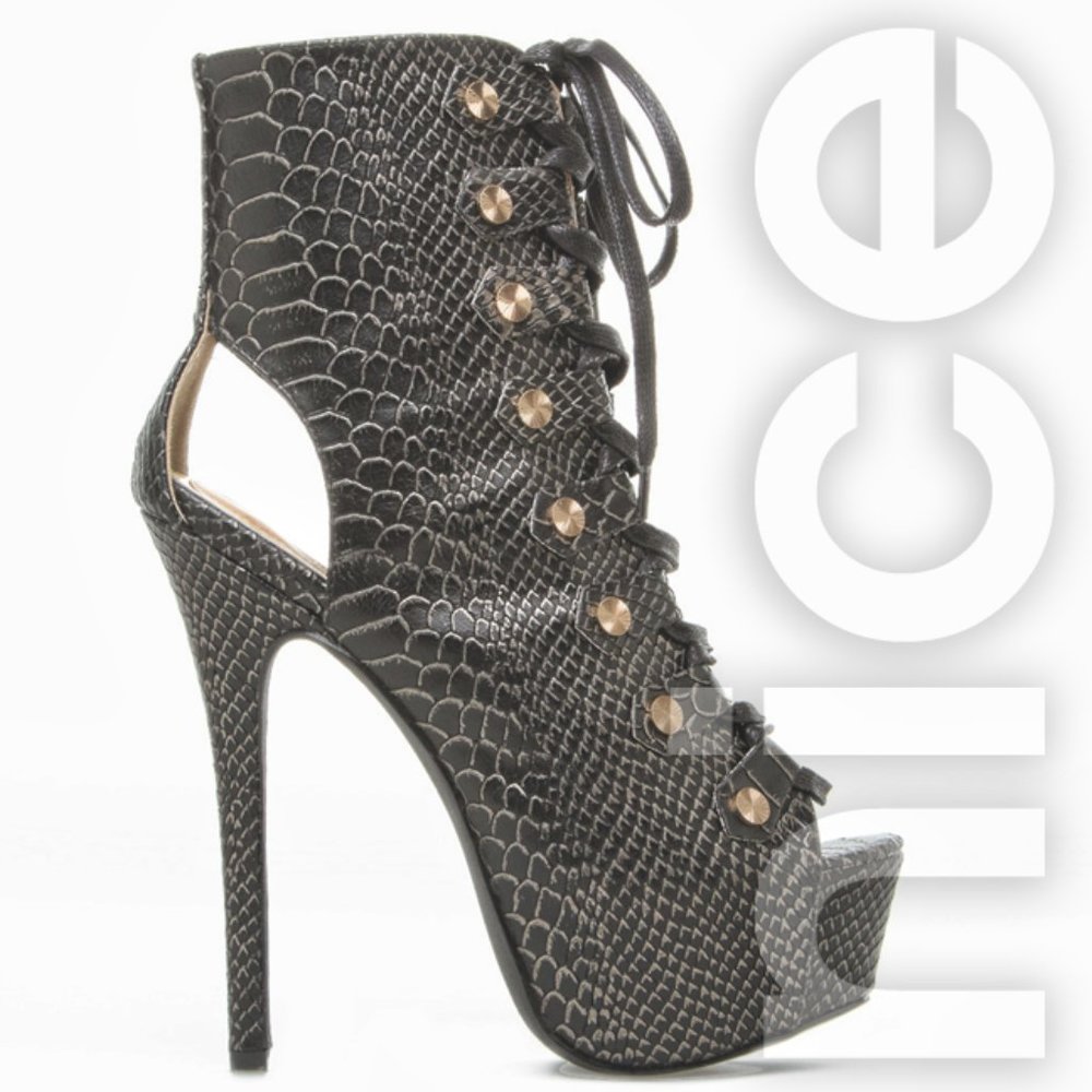 SCENE KALINAI BOOTIES